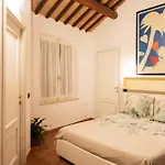 Lägenhet Romantica Corte Degli Estensi