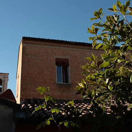 Romantica Corte Degli Estensi Apartamento Ferrara